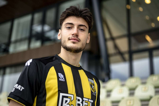 Adrian Mazilu se intorce in SuperLiga Acord Dinamo Brighton
