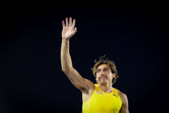 Al 13 lea record mondial pentru Armand Duplantis 6 29 metri la Budapesta