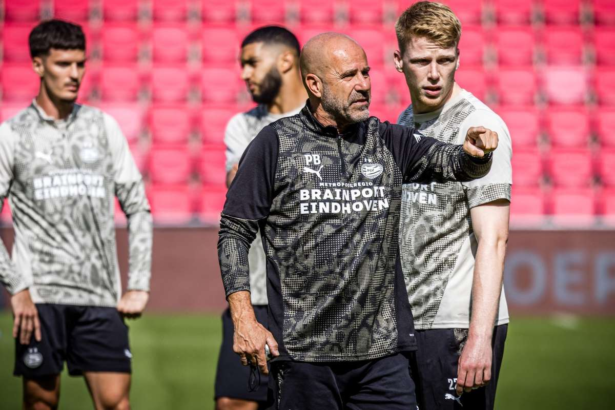 Antrenorul PSV a spus despre Dennis Man Ne poate ajuta mult