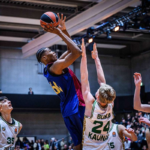 Barcelona a promovat un copil minune de 13 ani