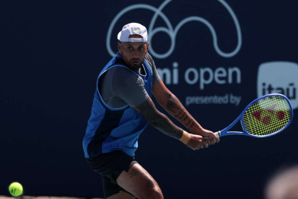 Ce lovitura Jucatorul se retrage din US Open din nou