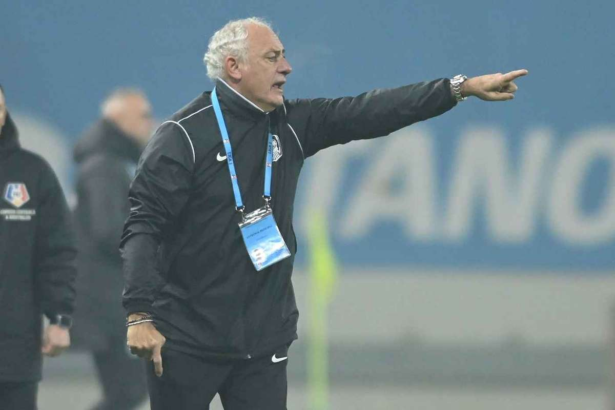 Cine antreneaza CFR Cluj in meciul cu Otelul