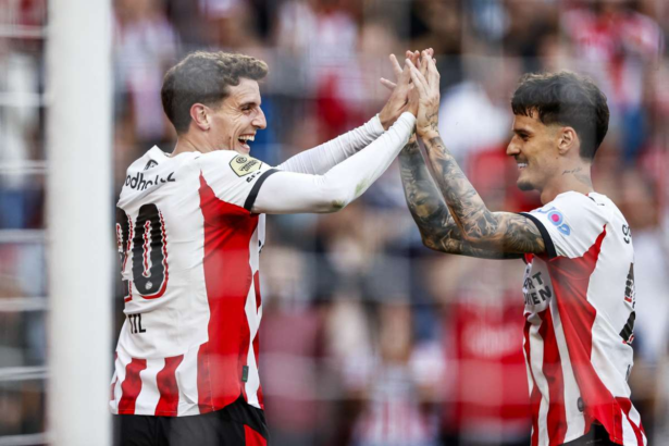 Dennis Man a debutat la PSV Eindhoven inlocuit la pauza