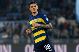 Dennis Man tot mai aproape de transferul la PSV