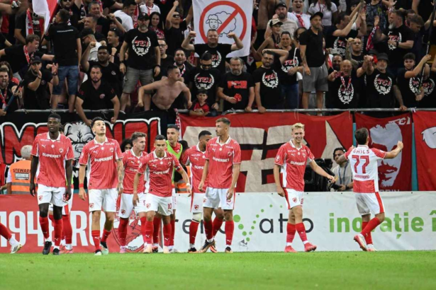 Dinamo termina meciul cu UTA in 9 jucatori Abdallah a marcat