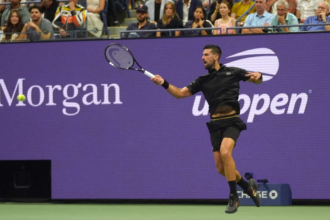 Djokovic castiga in fata lui Tien si avanseaza la US Open