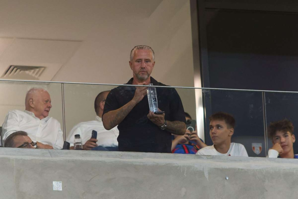 Laurentiu Reghecampf in discutii pentru un nou angajament in Africa
