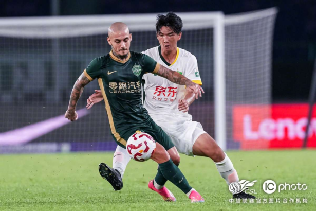 Mitrita impressioneaza din nou in China cu 10 goluri