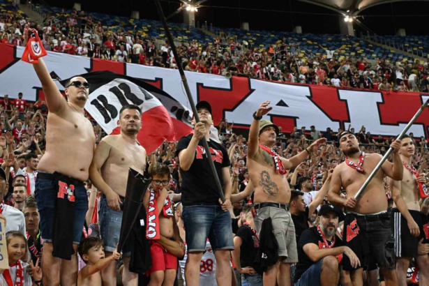 Schimbare de plan la Dinamo Cainii vor sa paraseasca definitiv Arcul de Triumf