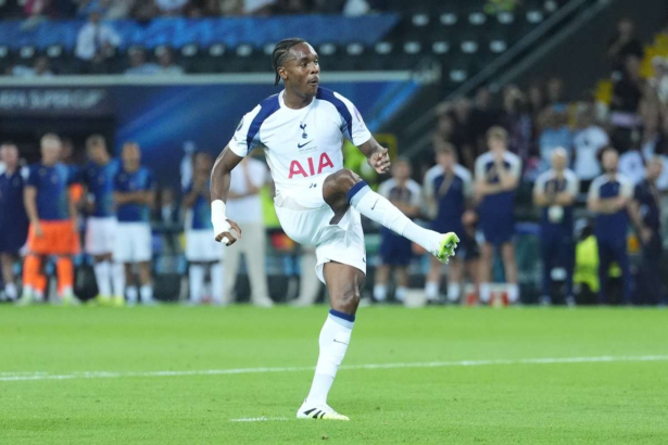Tottenham condamna insultele rasiste la adresa lui Mathys Tel