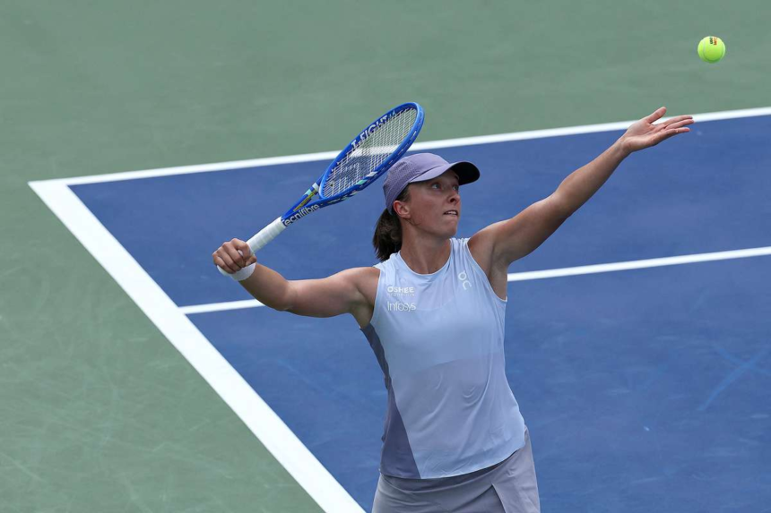 Iga Swiatek implacabila spre finala de la Seul