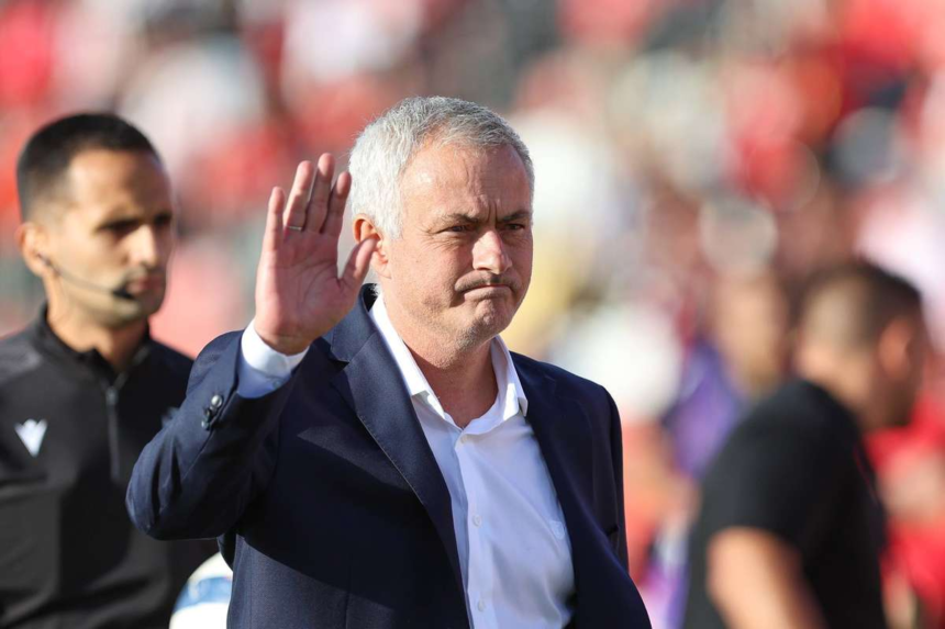 Mourinho nu se dezminte Ash castiga mai mult stand acasa