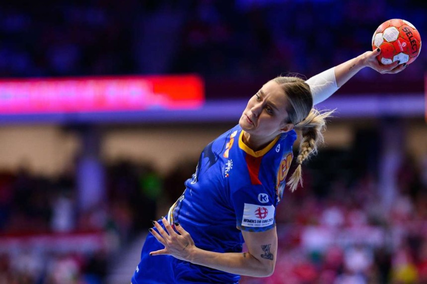 Nationala de handbal feminin cedeaza din nou Frantei