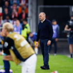 Si a dat demisia dupa cea mai mare infrangere imi cer scuzel