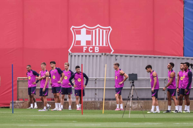 Un pusti de 19 ani poate debuta pentru Barcelona cu Valencia