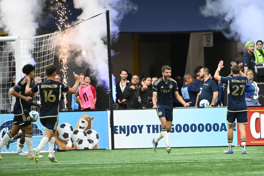VIDEO Spectacol oferit de Thomas Muller in MLS hattrick la 36 de ani